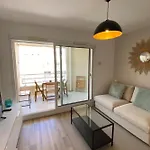 06ai - Beautiful Renovated - Sea And Pool View Lejlighed Vallauris