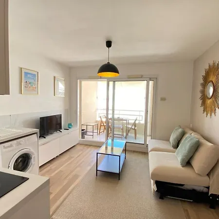 Apartamento 06ai - Beautiful Renovated - Sea And Pool View