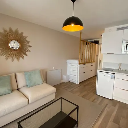 Apartamento 06ai - Beautiful Renovated - Sea And Pool View *