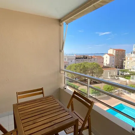 06ai - Beautiful Renovated - Sea And Pool View Apartamento *